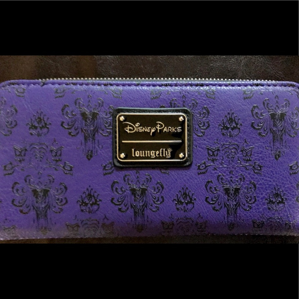 NWT:Disney Loungefly Haunted Mansion purple wallet
